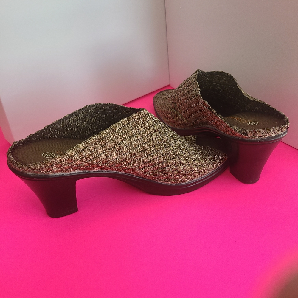 Elegant Woven Heeled Mules - Brown